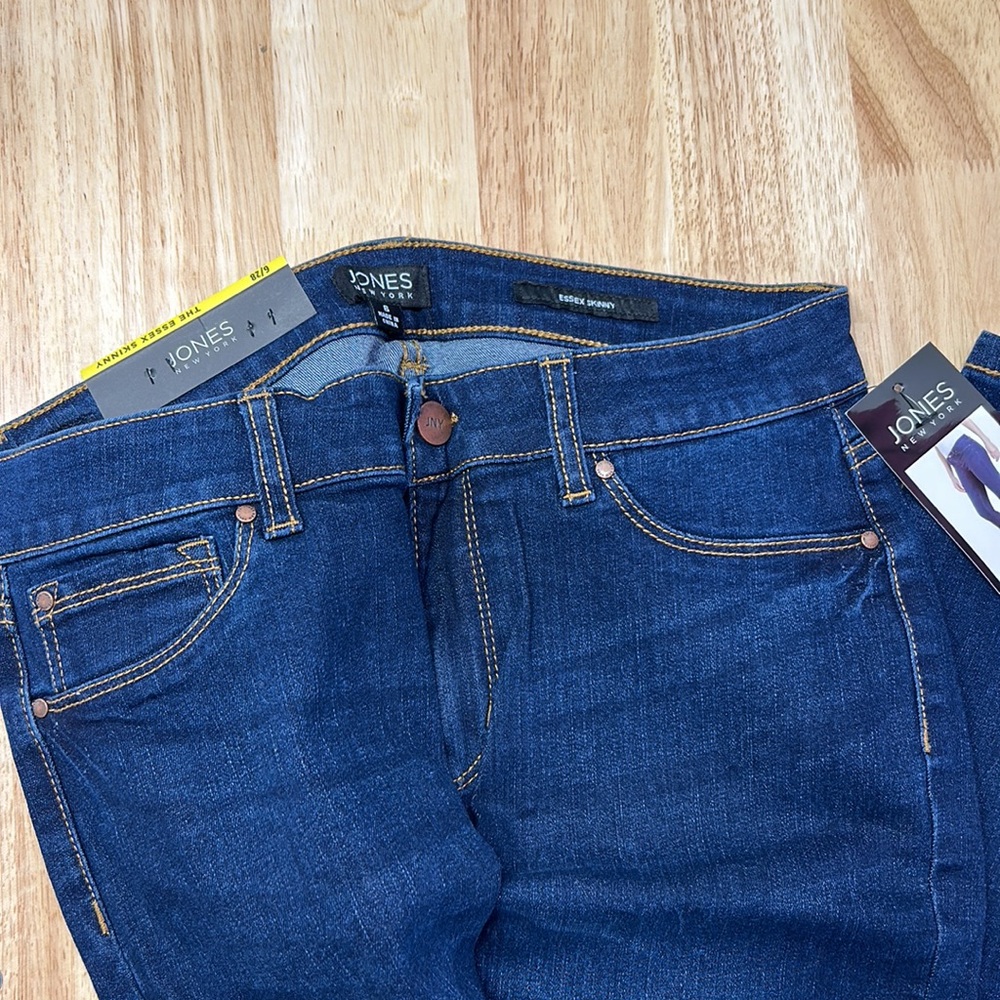 Jones New York women’s jeans - Picture 3 of 3